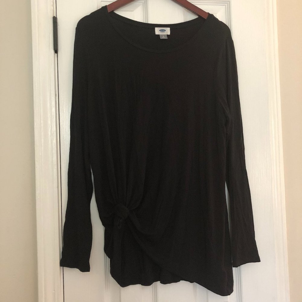 Old navy black long sleeve shirt
